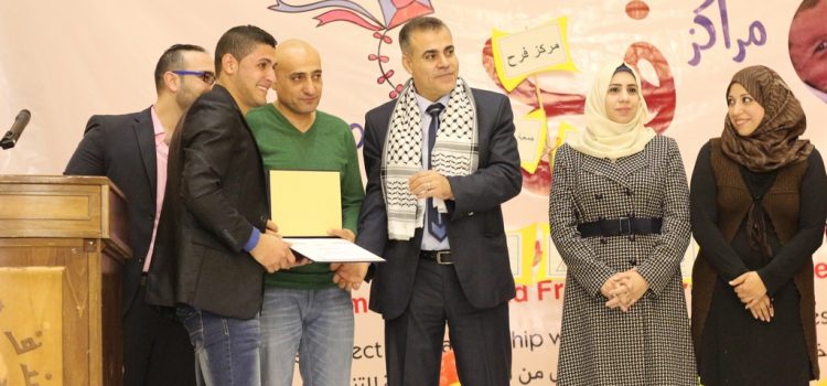 مشروع الأجر مقابل العمل ومساحات صديقة للأطفال وتوزيع الطرود الغير غذائية
